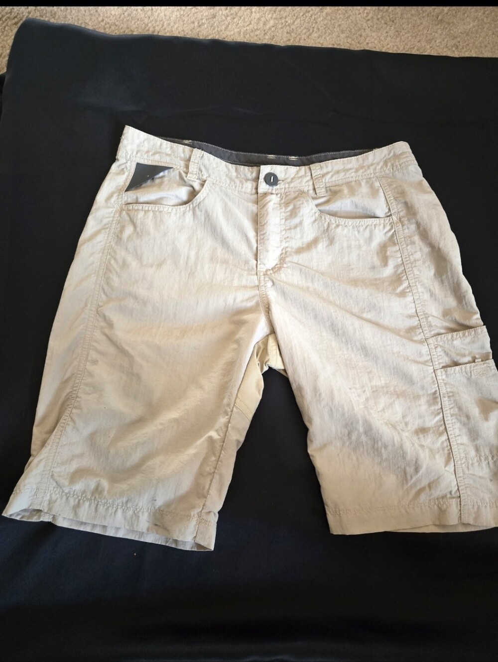 Patagonia Women’s Hiking Cargo Shorts Beige Lightweight Outdoor Travel Size 6”